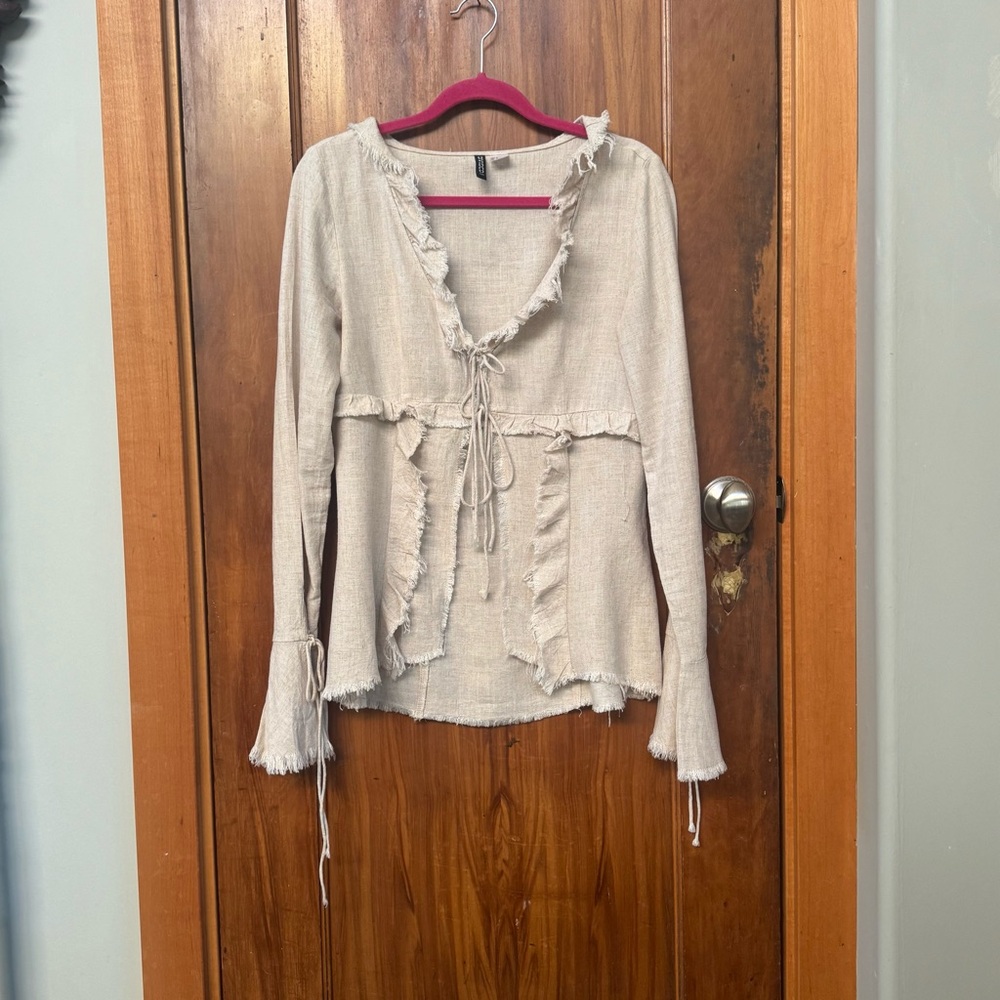 NWOT Divided Tan Cream Linen Ruffled/Raw Edge Tie Front Blazer & Skirt Set (S)